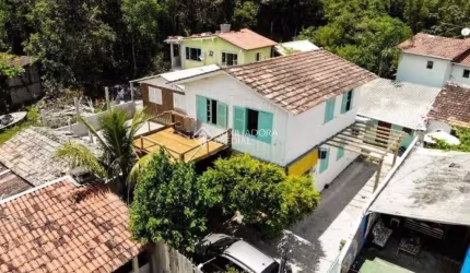 Casa com 6 quartos para alugar na Rua Vereador Osni Ortiga, 58, Lagoa da Conceição, Florianópolis, 242 m2 por R$ 7.500
