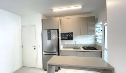 Apartamento com 3 quartos para alugar na Rua Sebastião Laurentino da Silva, 152, Córrego Grande, Florianópolis, 83 m2 por R$ 6.000