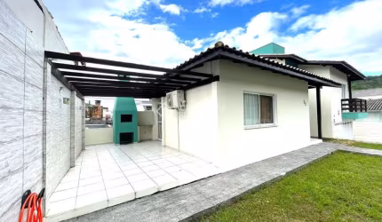 Casa com 2 quartos para alugar na Rua São Miguel, 99, João Paulo, Florianópolis, 230 m2 por R$ 6.470