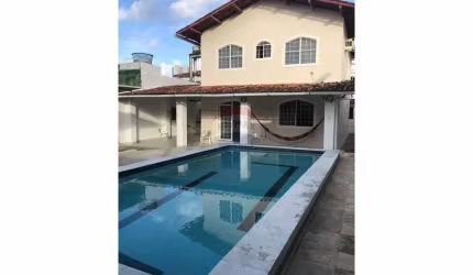 CASA SOBRADO DUPLEX COM 3 QUARTOS À VENDA EM BOA VIAGEM COM PISCINA