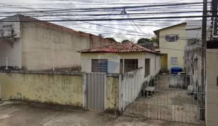 Uma excelente CASA com terreno , NASCENTE, uma casa pra quem quer viver bem. Não perca a chance!