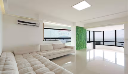 ** Super apartamento pé na areia com 238m quadrados, sendo 4 quartos, todos suítes **