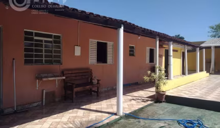 Casa em Jardim das Palmeiras  -  Registro SP