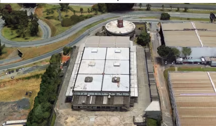 Galpão Industrial com Prédio Administrativo para alugar no Bairro Alphaville Empresarial em Barueri.