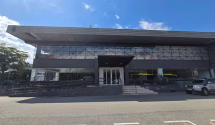 Galpão Comercial para alugar em Sorocaba, na Avenida Dom Aguirre.