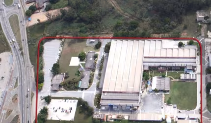 Galpão industrial monousuário para alugar em Sorocaba com pontes rolantes