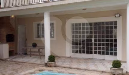Casa com 4 quartos à venda em Jardim Leonor - SP
