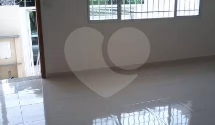 Sobrado com 2 quartos à venda em Vila Tiradentes - SP