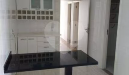 Apartamento com 3 quartos à venda em Vila Sônia - SP