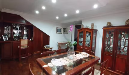 Casa com 4 quartos à venda em Vila Cordeiro - SP