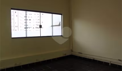 Prédio inteiro à venda em Bela Vista - SP