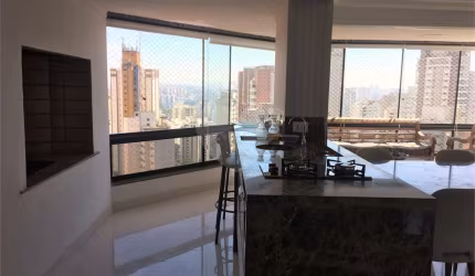 Apartamento com 3 quartos à venda em Vila Suzana - SP