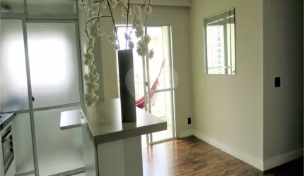 Apartamento com 2 quartos à venda em Parque Reboucas - SP