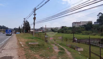 Terreno à venda em Jardim Gilda Maria - SP