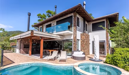 Casa com 3 quartos à venda em Lagoa Da Conceição - SC