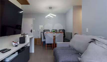 Apartamento com 2 quartos à venda em Santo Amaro - SP