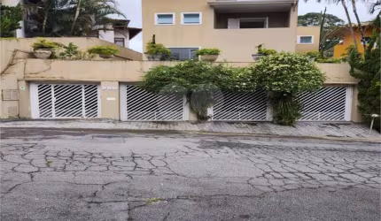 Casa com 4 quartos à venda em Jardim Vitória Régia - SP