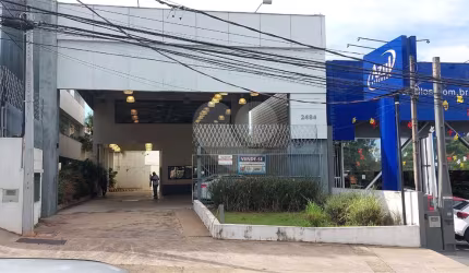 Prédio inteiro à venda em Jardim Guarani - SP