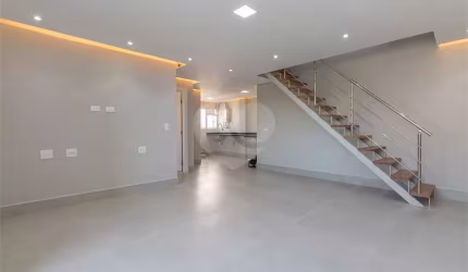 Triplex com 3 quartos à venda em Moema - SP