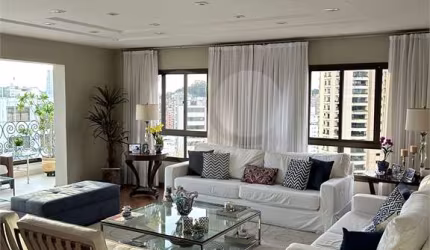 Apartamento com 4 quartos à venda em Real Parque - SP