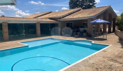 Condomínio com 3 quartos à venda em Caguassu - SP