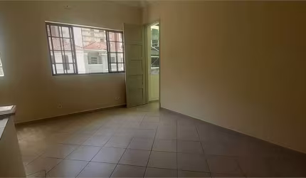Condomínio com 2 quartos à venda em Pompéia - SP