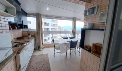 Apartamento com 3 quartos à venda em Canto Do Forte - SP