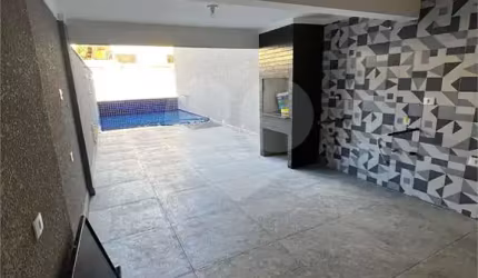 Sobrado com 3 quartos à venda em Jardim Regina - SP