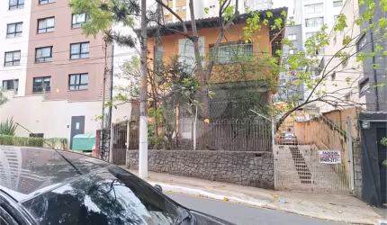 Casa com 6 quartos à venda em Bela Vista - SP