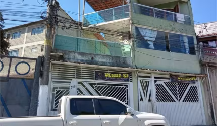 Sobrado com 8 quartos à venda em Vila Carmosina - SP
