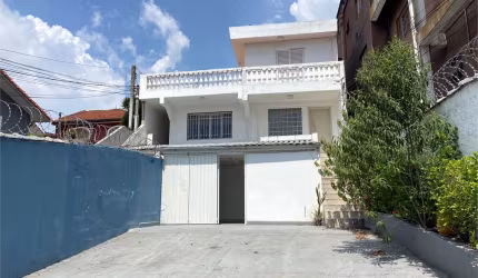 Terreno com 3 quartos à venda em Jaçanã - SP