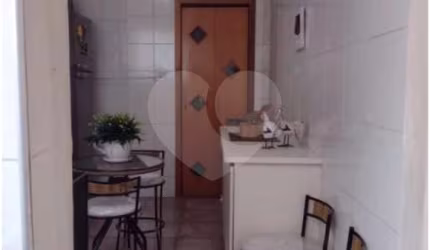 Apartamento com 3 quartos à venda em Liberdade - SP