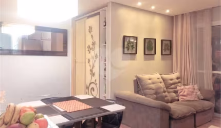 Apartamento com 2 quartos à venda em Tatuapé - SP