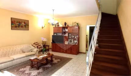 Sobrado com 4 quartos à venda ou para locação em Brooklin Paulista - SP
