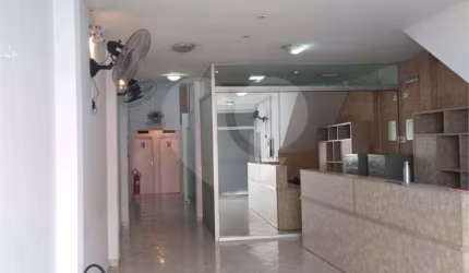 Salão Comercial à venda em Tatuapé - SP