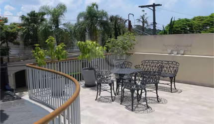 Casa com 4 quartos à venda ou para locação em Jardim Leonor - SP