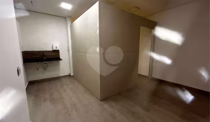 Sobrado com 3 quartos à venda ou para locação em Higienópolis - SP