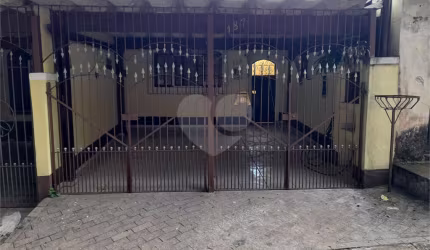 Casa térrea com 2 quartos à venda em Jardim Lallo - SP