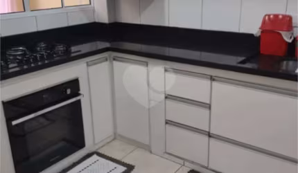 Sobrado com 3 quartos à venda em Conjunto Residencial Vista Verde - SP