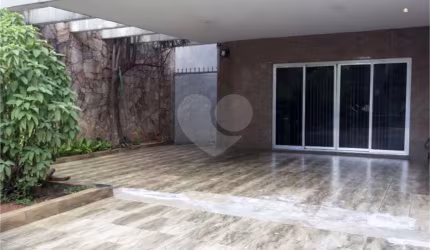 Sobrado com 4 quartos à venda em Vila Jaguara - SP