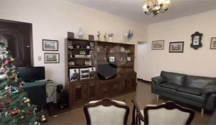 Casa com 3 quartos à venda em Brás - SP