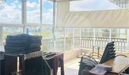 Apartamento com 3 quartos à venda em Vila Castelo - SP