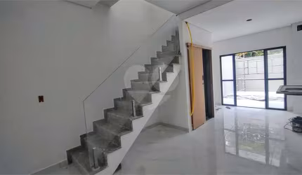 Sobrado com 3 quartos à venda em Vila Granada - SP