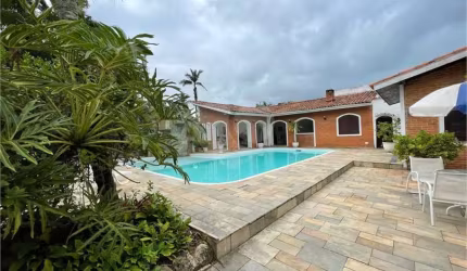 Casa com 3 quartos à venda em Jardim Virgínia - SP