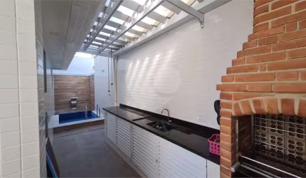 Casa térrea com 3 quartos à venda em Aparecida - SP