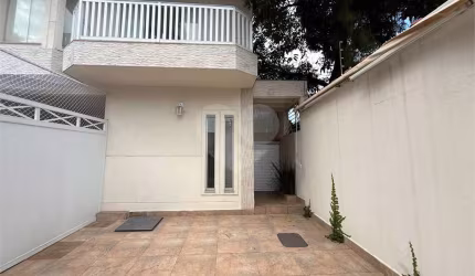 Casa com 3 quartos à venda em Aparecida - SP