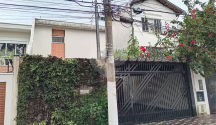 Sobrado com 3 quartos à venda em Mirandópolis - SP