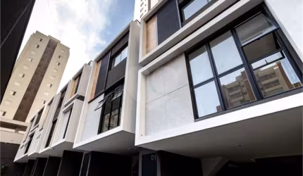 Condomínio com 2 quartos à venda em Vila Mariana - SP
