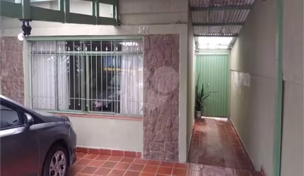 Sobrado com 4 quartos à venda em Carandiru - SP