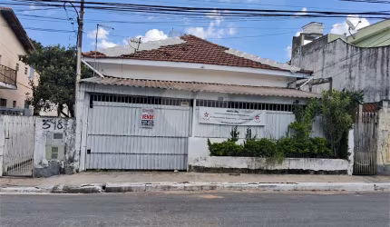 Casa com 3 quartos à venda em Vila Nivi - SP